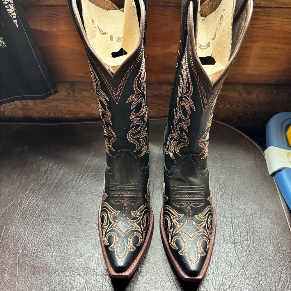 Ariat Hazen Ancient Black Womens Western Footwear